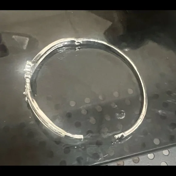 Gorgeous silver plated clover petal bracelet - #253 - Picture 6 of 12